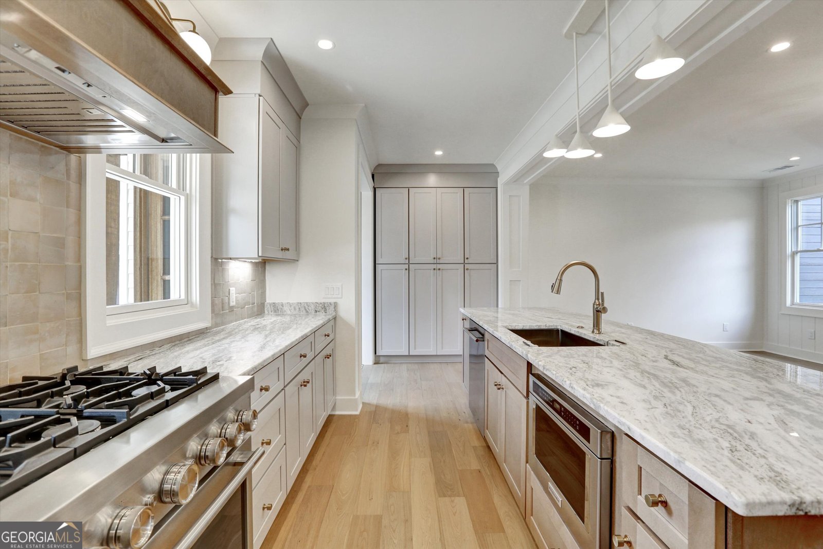 720 Bradford Street Gainesville - Photo 8