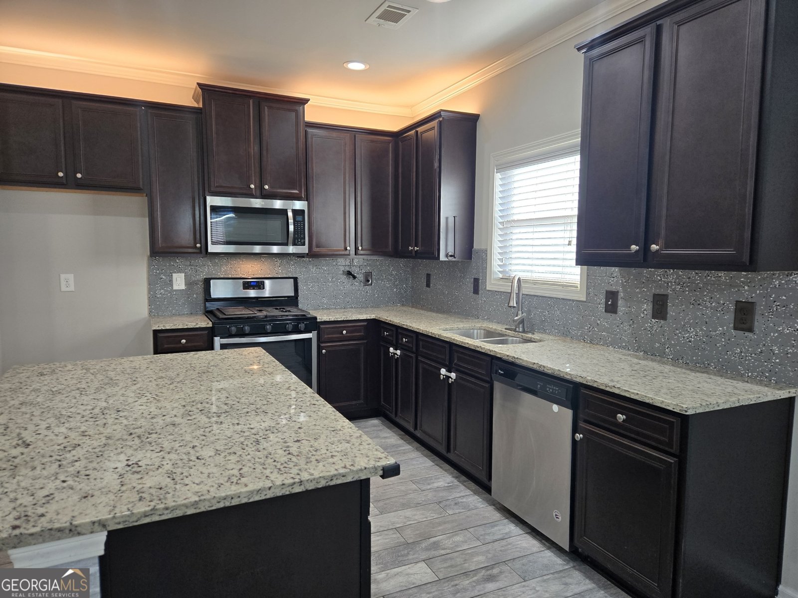 4514 Sweet Water Drive Gainesville - Photo 13