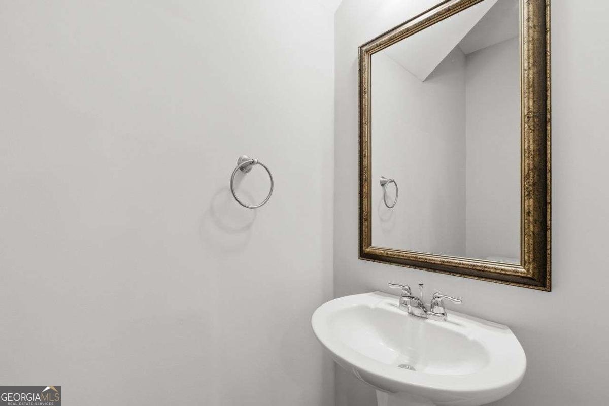 2079 Lanier Harbor Pointe Buford - Photo 22