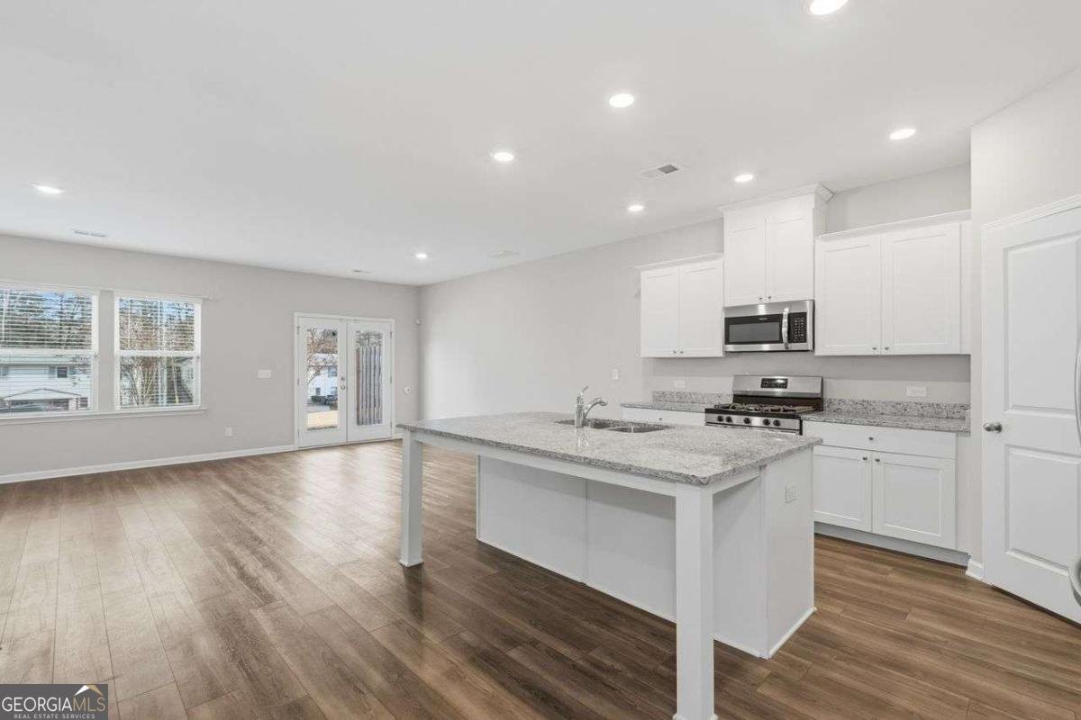 2079 Lanier Harbor Pointe Buford - Photo 7