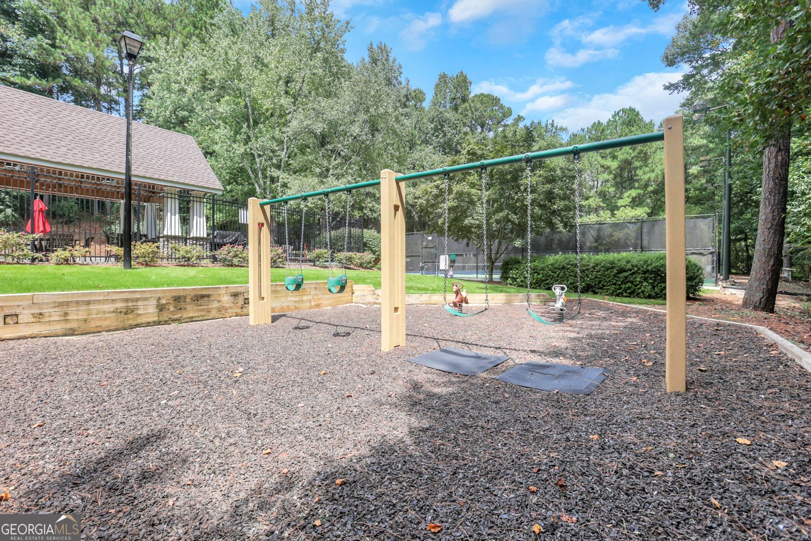 2405 Kimbrough Court Sandy Springs - Photo 46