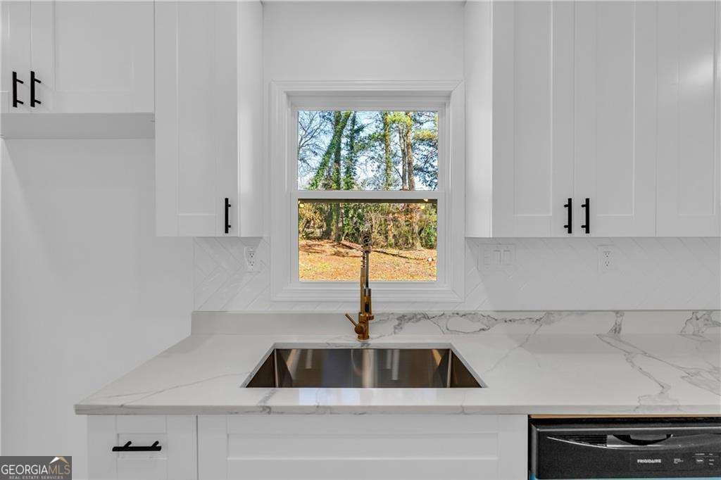 5240 Omalley Lane Stone Mountain - Photo 13