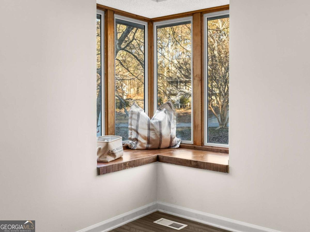 611 Amberwood Place Euharlee - Photo 9