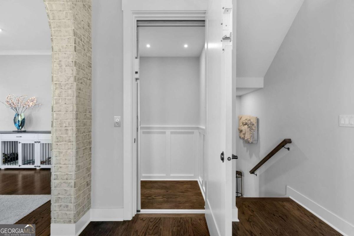 605 Club Drive Woodstock - Photo 16