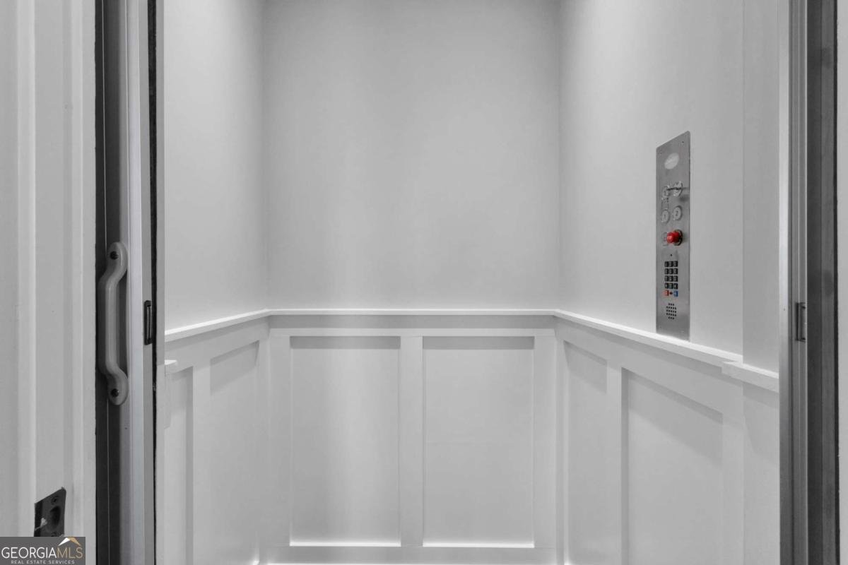 605 Club Drive Woodstock - Photo 17