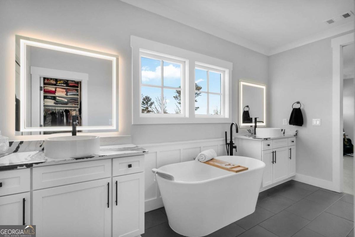 605 Club Drive Woodstock - Photo 43