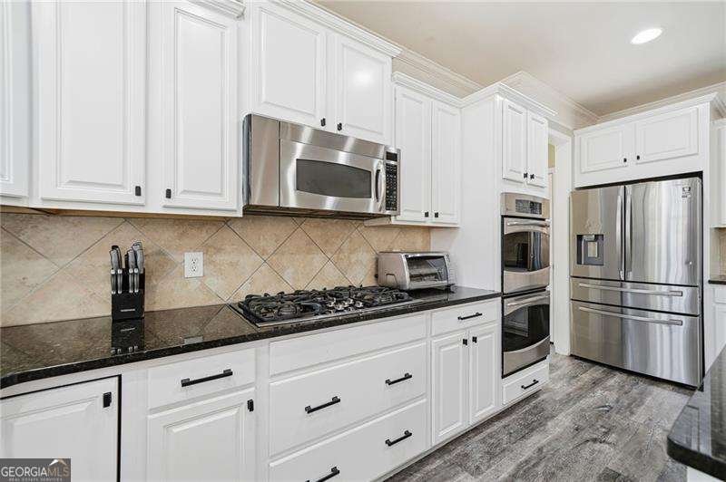 140 Edgewater Trail Canton - Photo 11