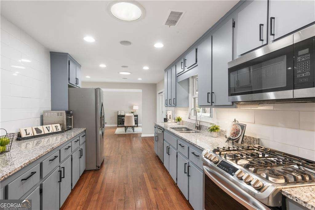 413 Sassafras Road Roswell - Photo 20