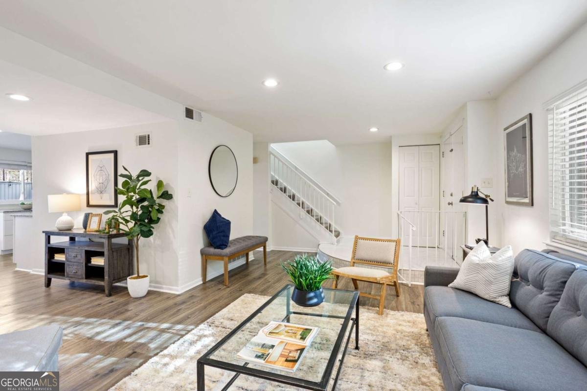 7346 Cardigan Circle Atlanta - Photo 10