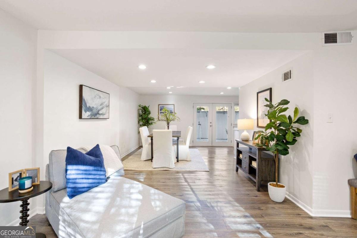 7346 Cardigan Circle Atlanta - Photo 11