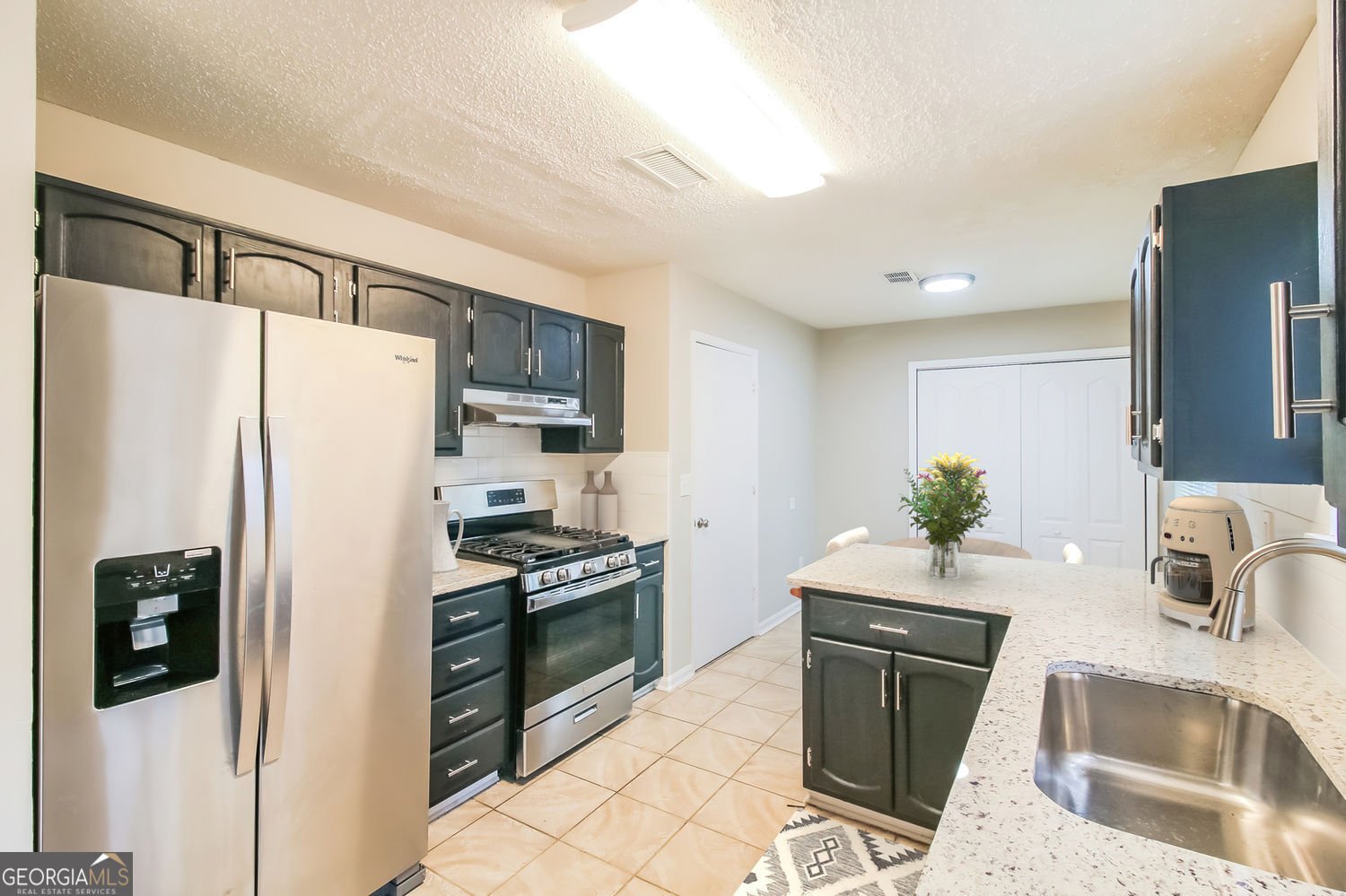 1050 Chapman Circle Stone Mountain - Photo 10