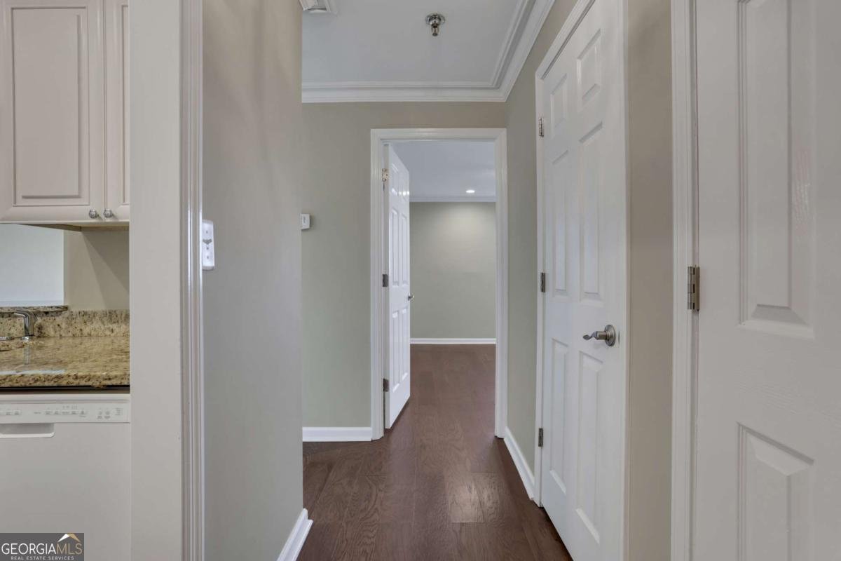 300 Johnson Ferry Road Atlanta - Photo 10