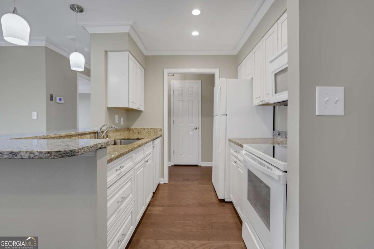 300 Johnson Ferry Road Atlanta - Photo 13