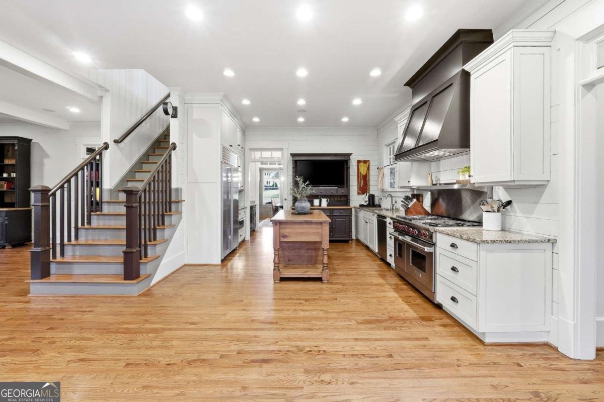 115 Ariel Court Roswell - Photo 8