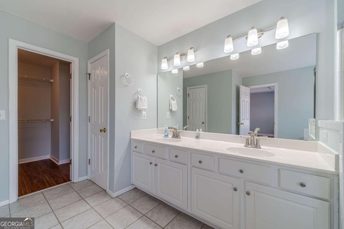 2160 Wynfield Point Drive Buford - Photo 10