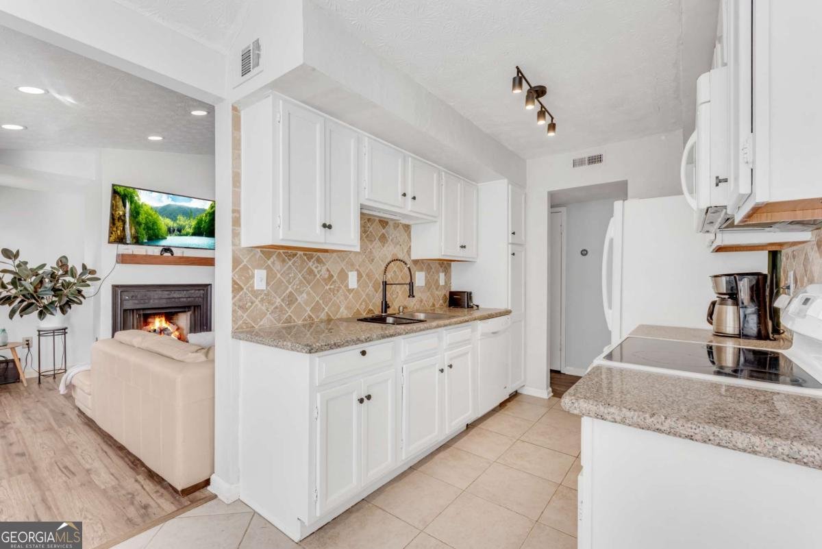 720 Glenleaf Drive Peachtree Corners - Photo 10