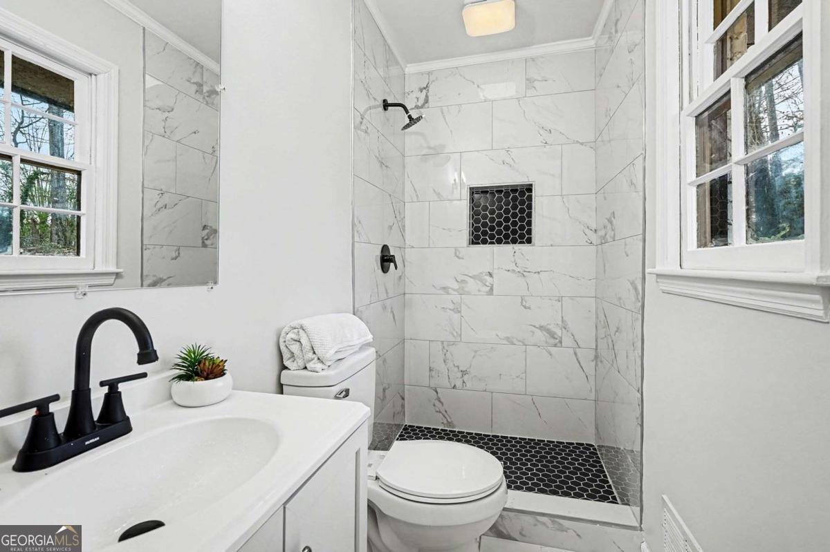 5303 Corinth Drive Stone Mountain - Photo 19