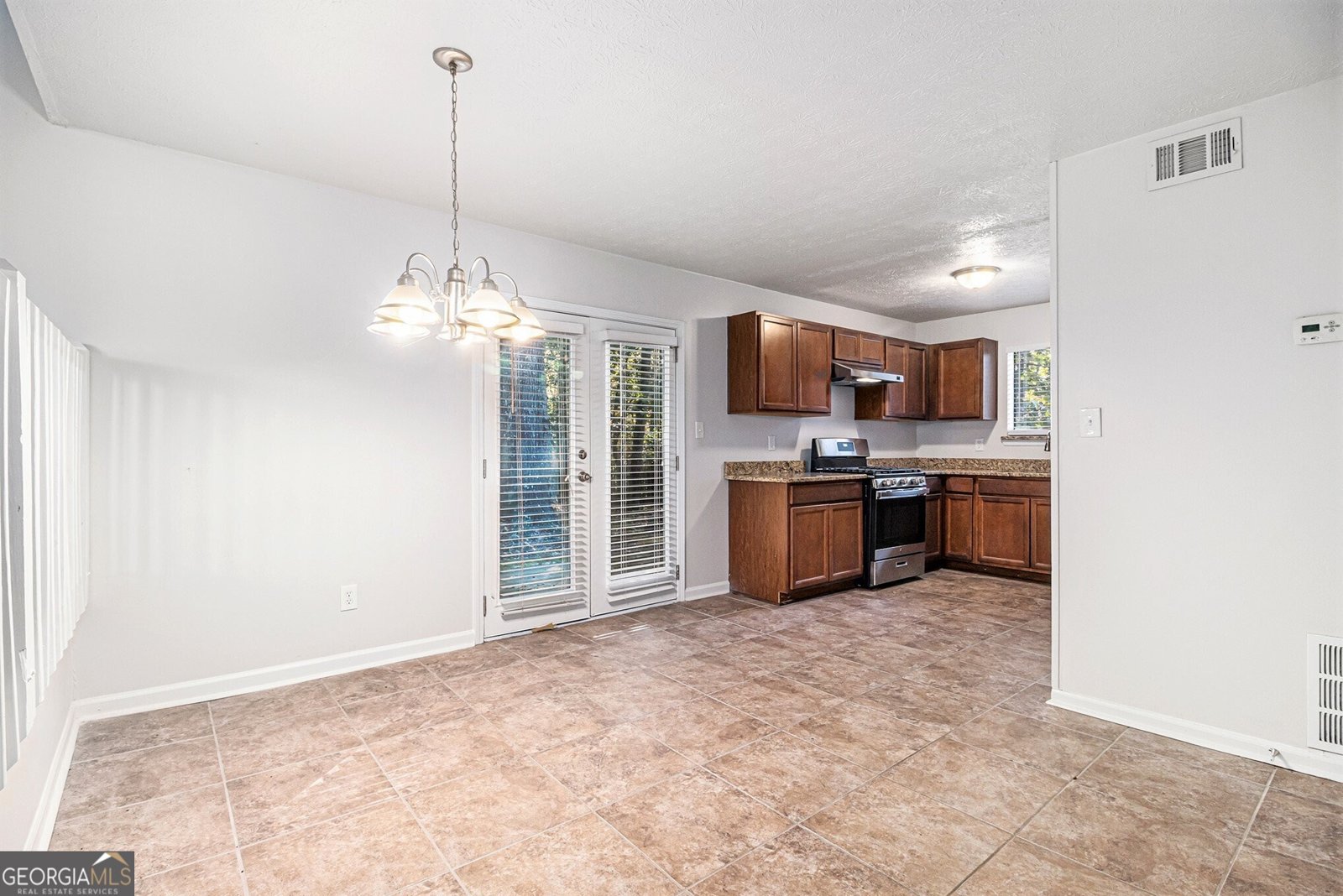 1169 Oaks Place Stone Mountain - Photo 12