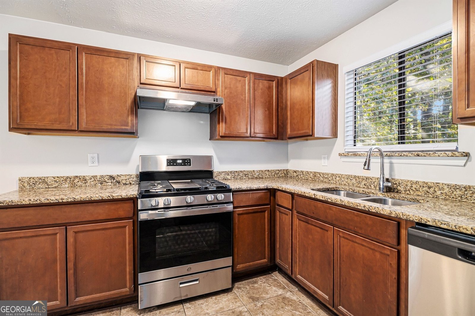 1169 Oaks Place Stone Mountain - Photo 17