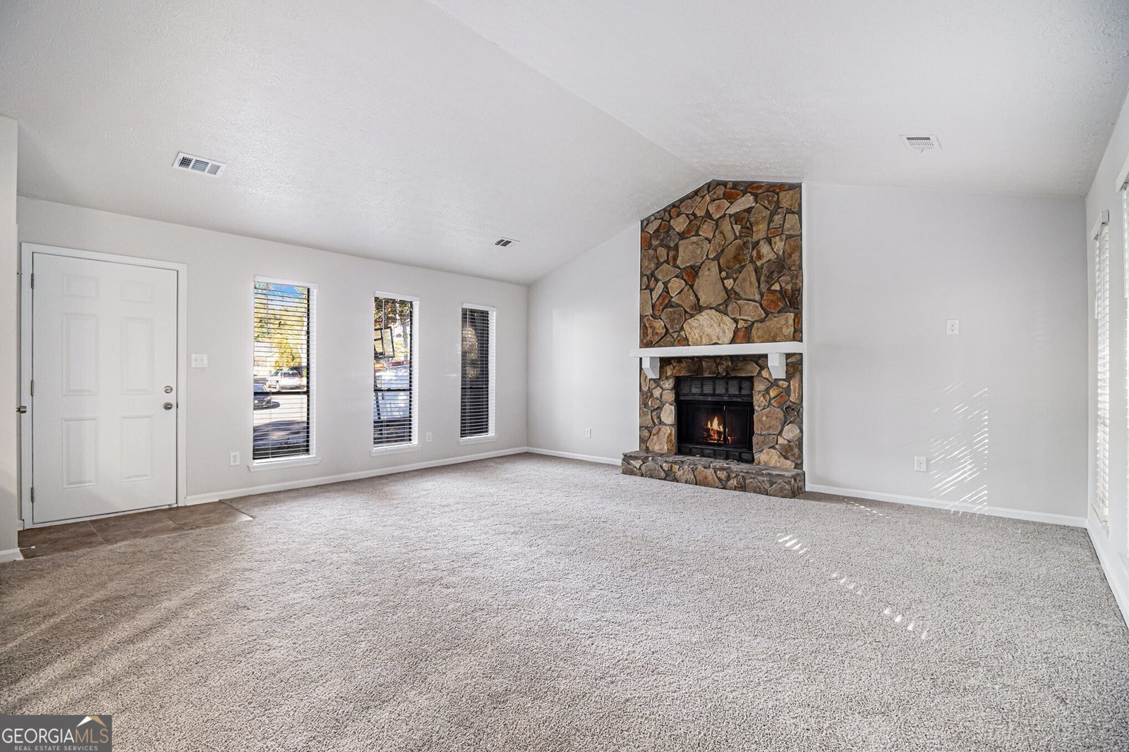 1169 Oaks Place Stone Mountain - Photo 9