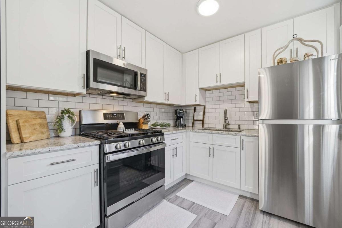 2951 Palm Drive East Point - Photo 11