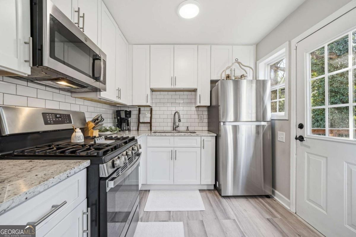 2951 Palm Drive East Point - Photo 12