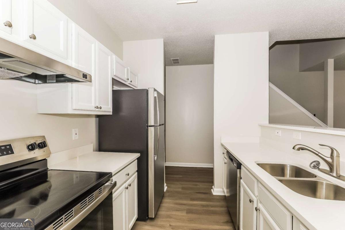 2324 Nicole Drive Hampton - Photo 8