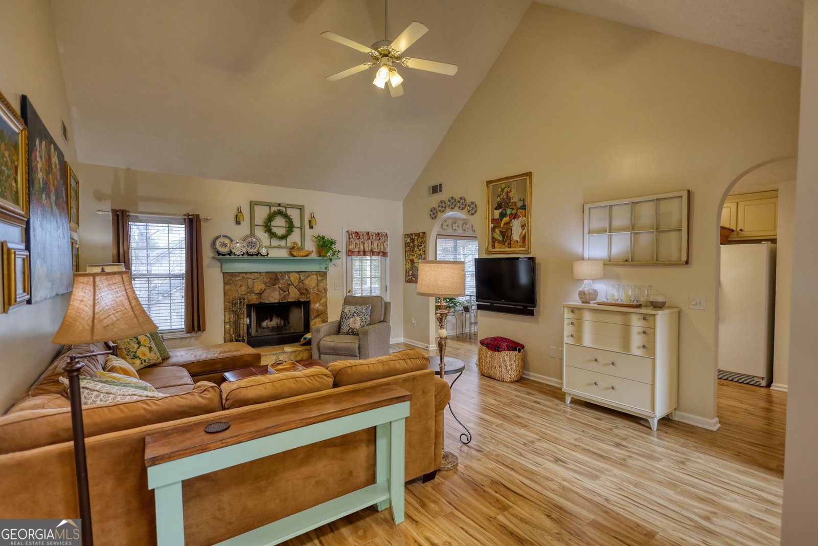 1248 Rockview Court Loganville - Photo 9