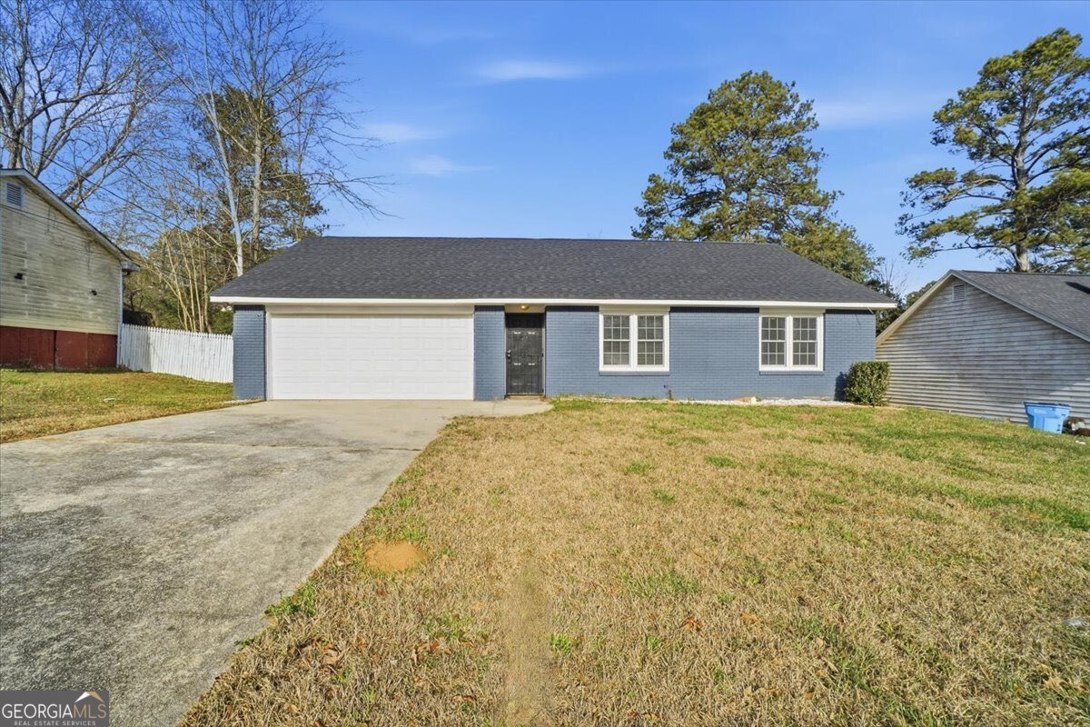 1627 Cherry Hill Court Conyers - Photo 1