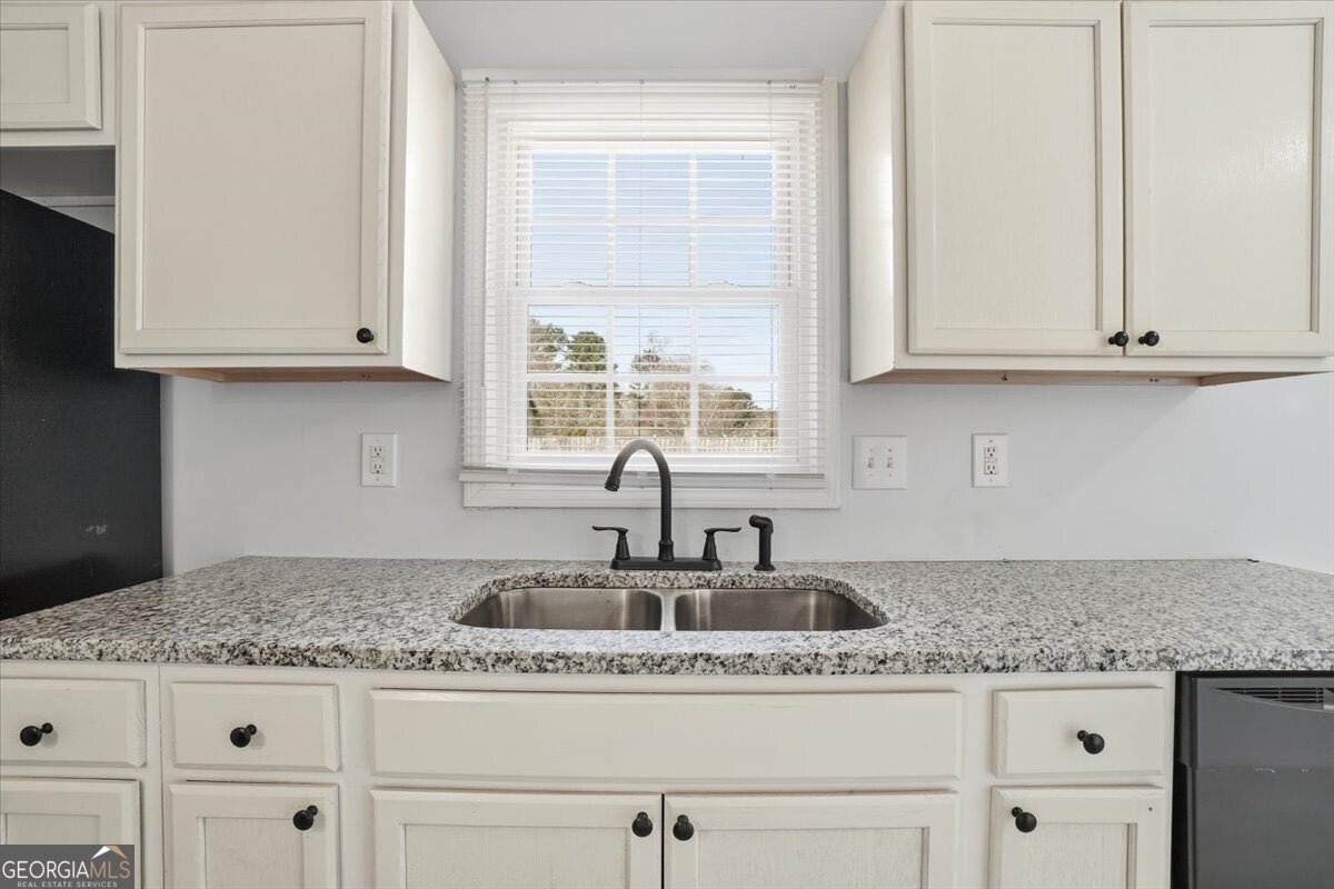 1627 Cherry Hill Court Conyers - Photo 18