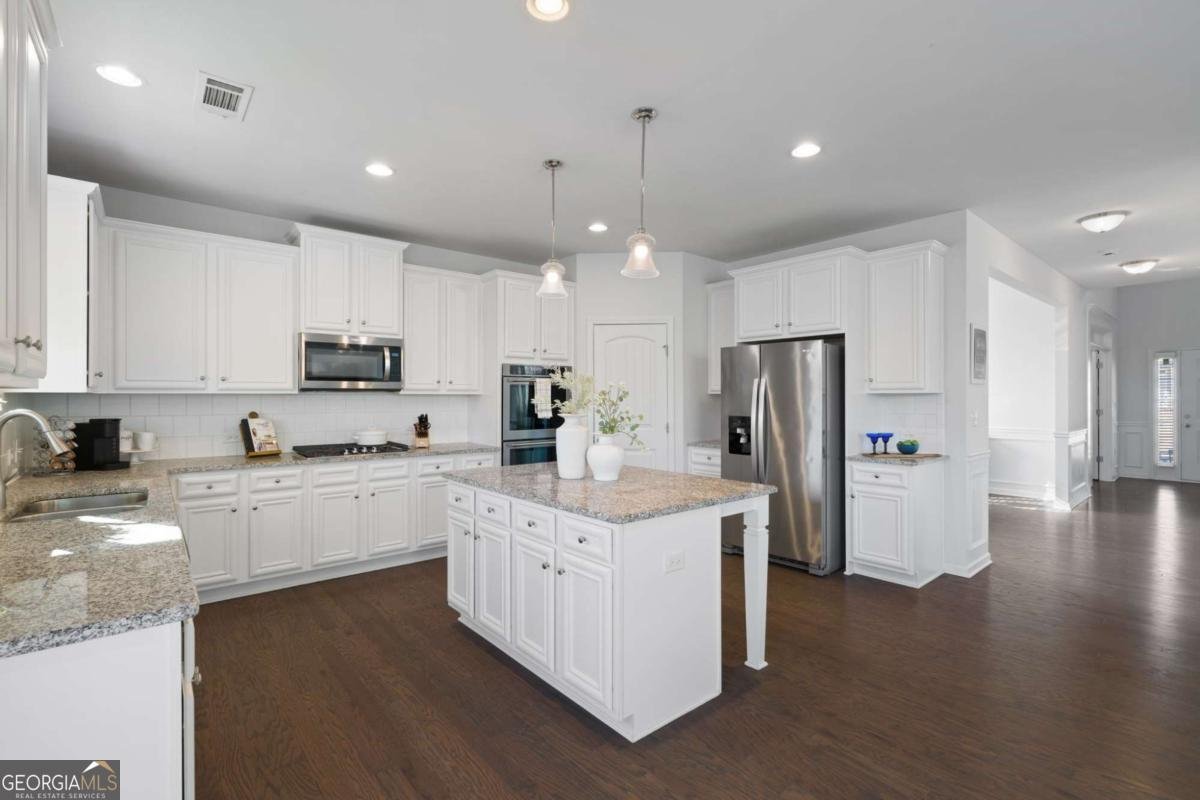 7925 Brewton Creek Drive Cumming - Photo 12