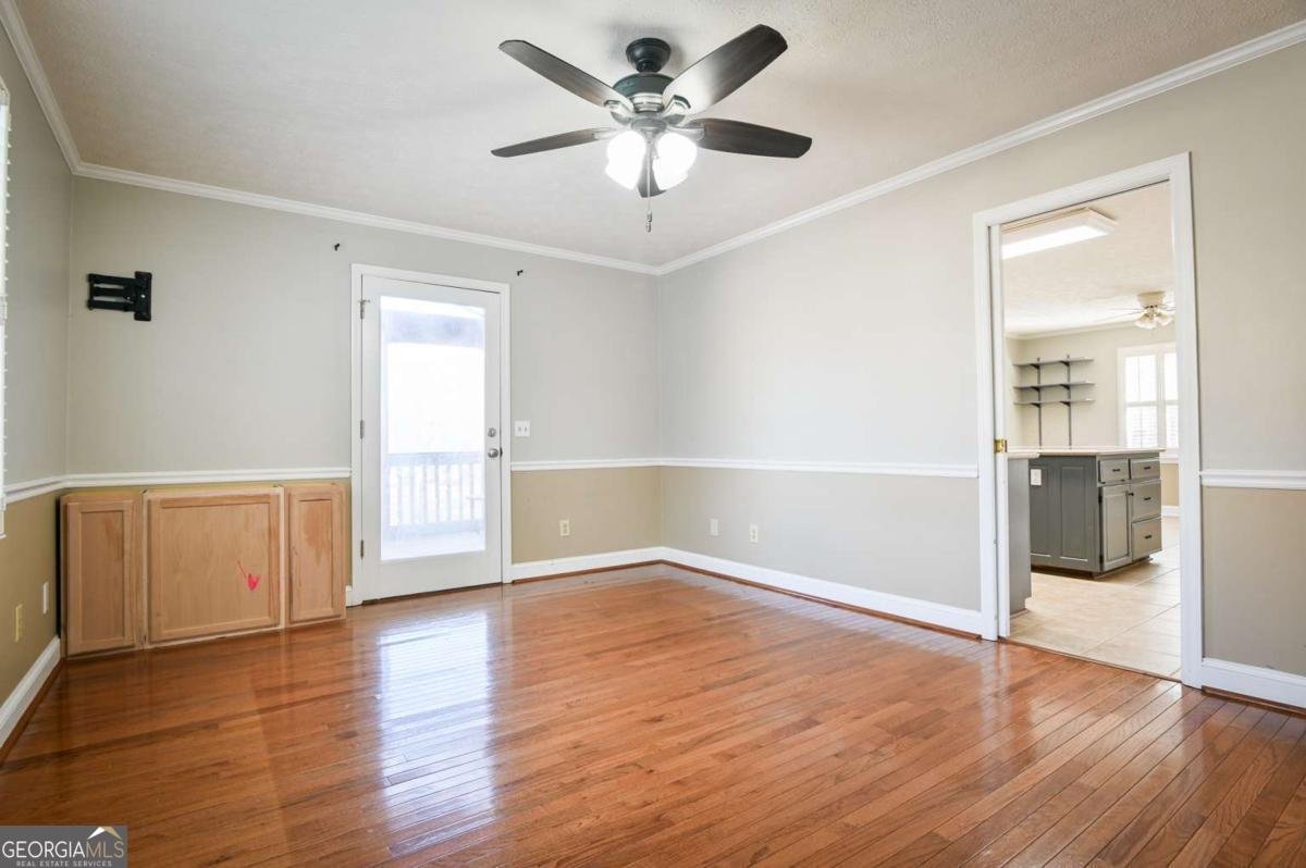 1010 Charles Court Statham - Photo 11