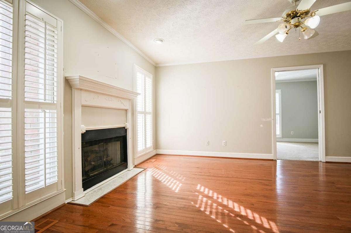 1010 Charles Court Statham - Photo 22