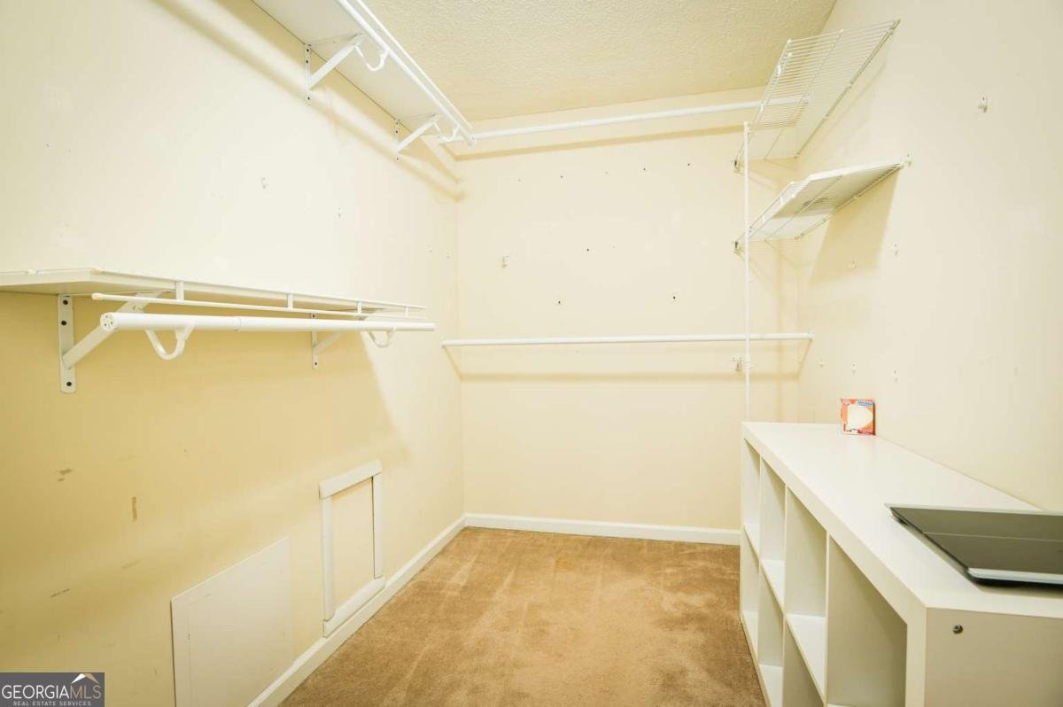 1010 Charles Court Statham - Photo 39