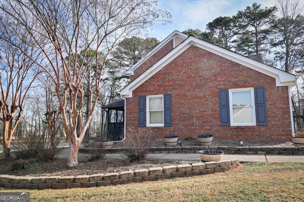 1010 Charles Court Statham - Photo 50