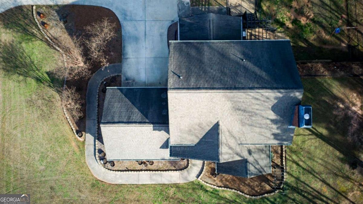 1010 Charles Court Statham - Photo 55