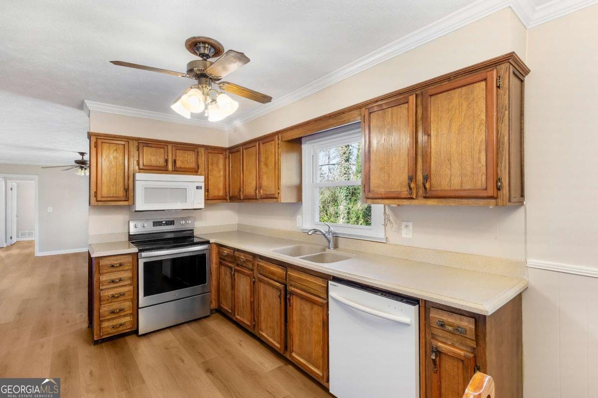 4485 Canary Court Lithia Springs - Photo 13