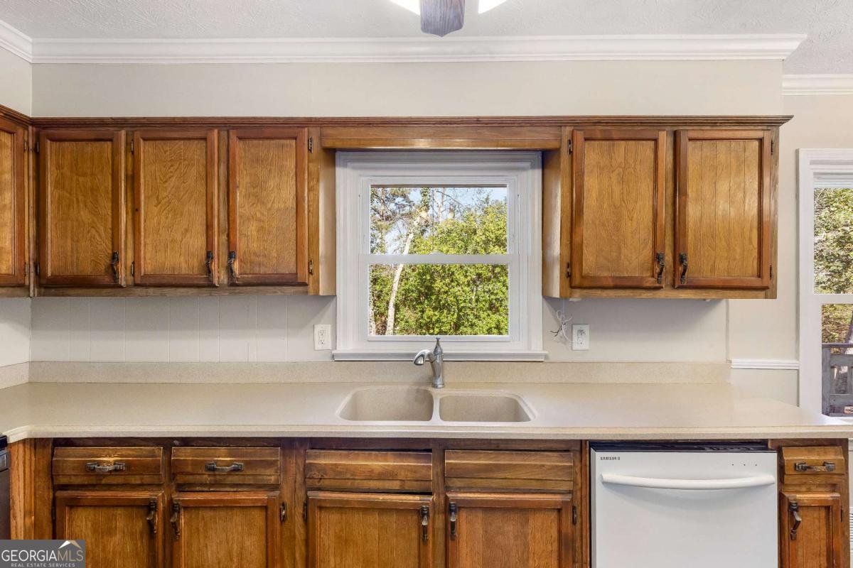 4485 Canary Court Lithia Springs - Photo 14