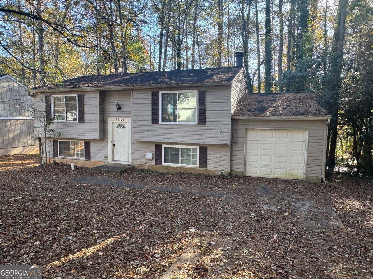 1882 CORDUROY Court Lithonia - Photo 1