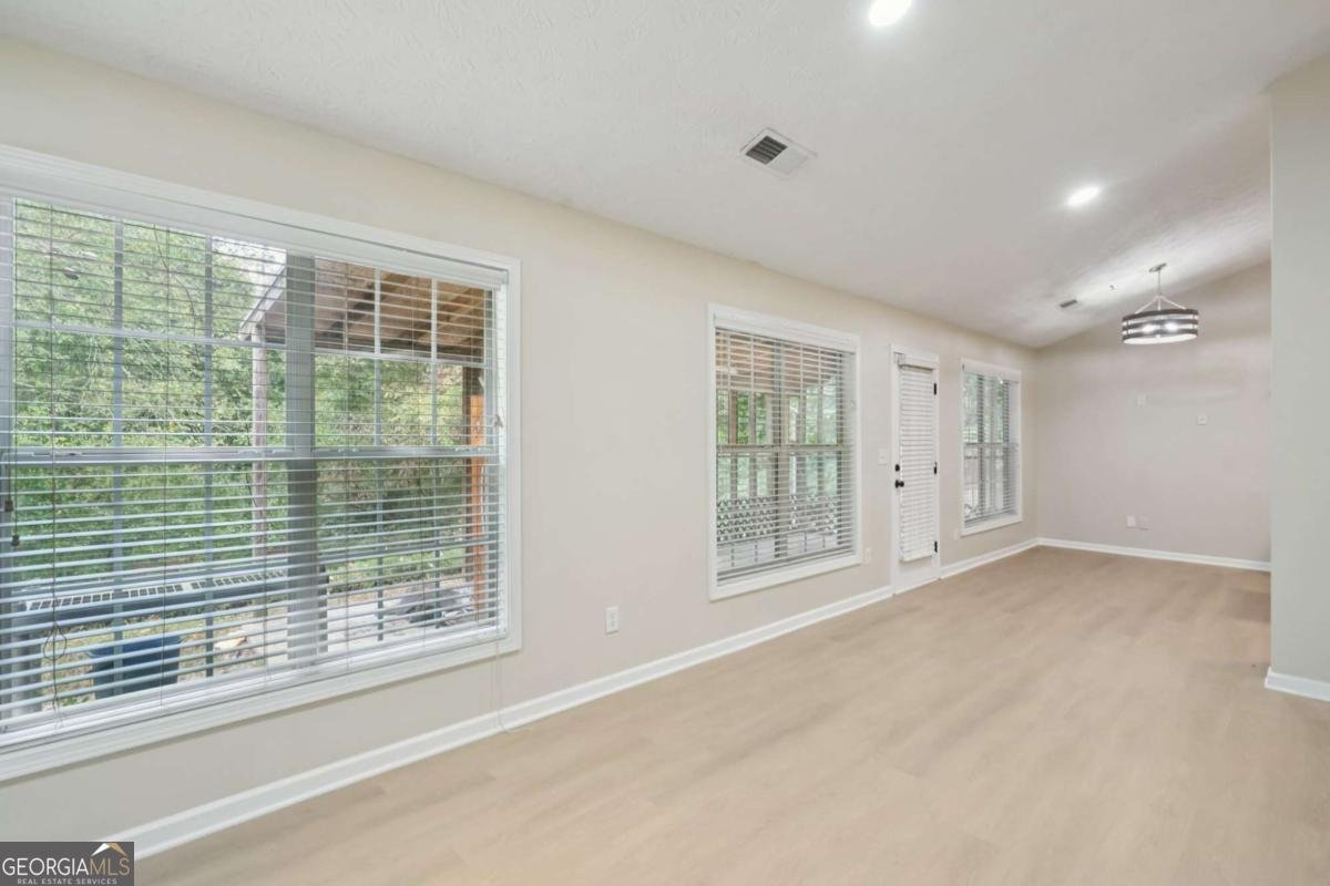 1905 Cedar Walk Lane Conley - Photo 16