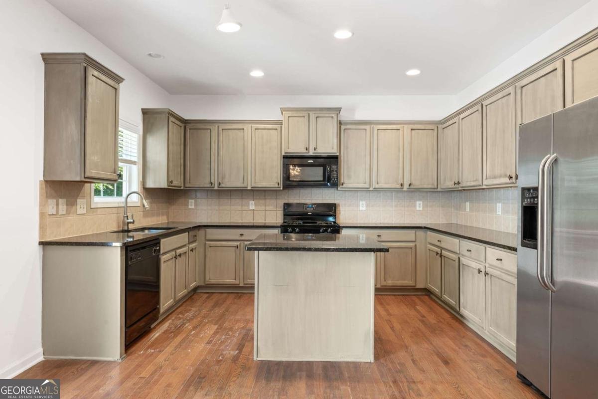 208 Sawtooth Court Canton - Photo 12