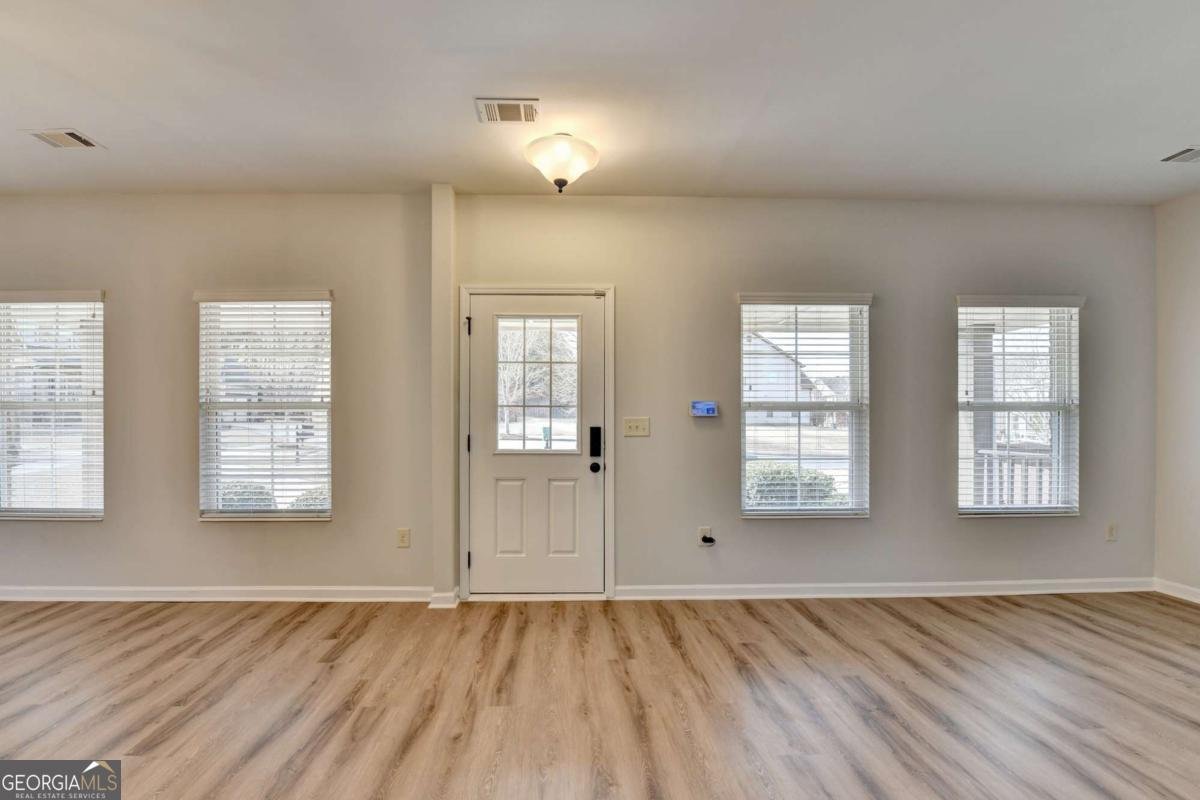 5525 Summer Creek Court Sugar Hill - Photo 7