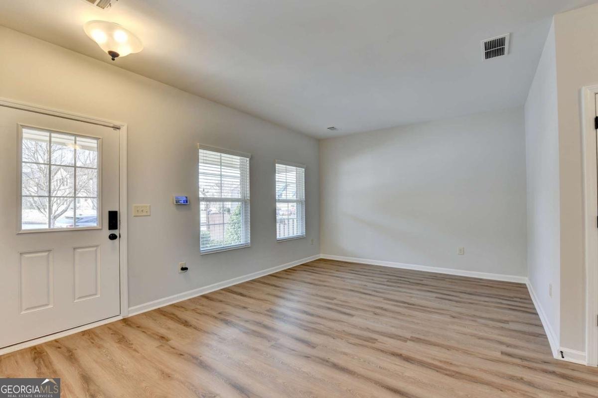 5525 Summer Creek Court Sugar Hill - Photo 9