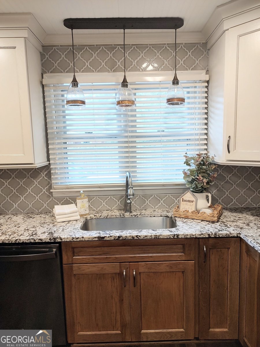 615 Hemlock Drive Thomson - Photo 11