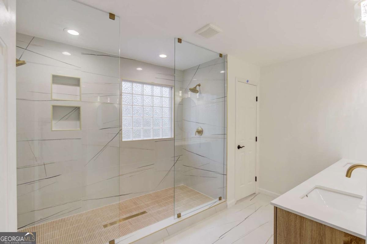 4900 Flat Creek Road Oakwood - Photo 16