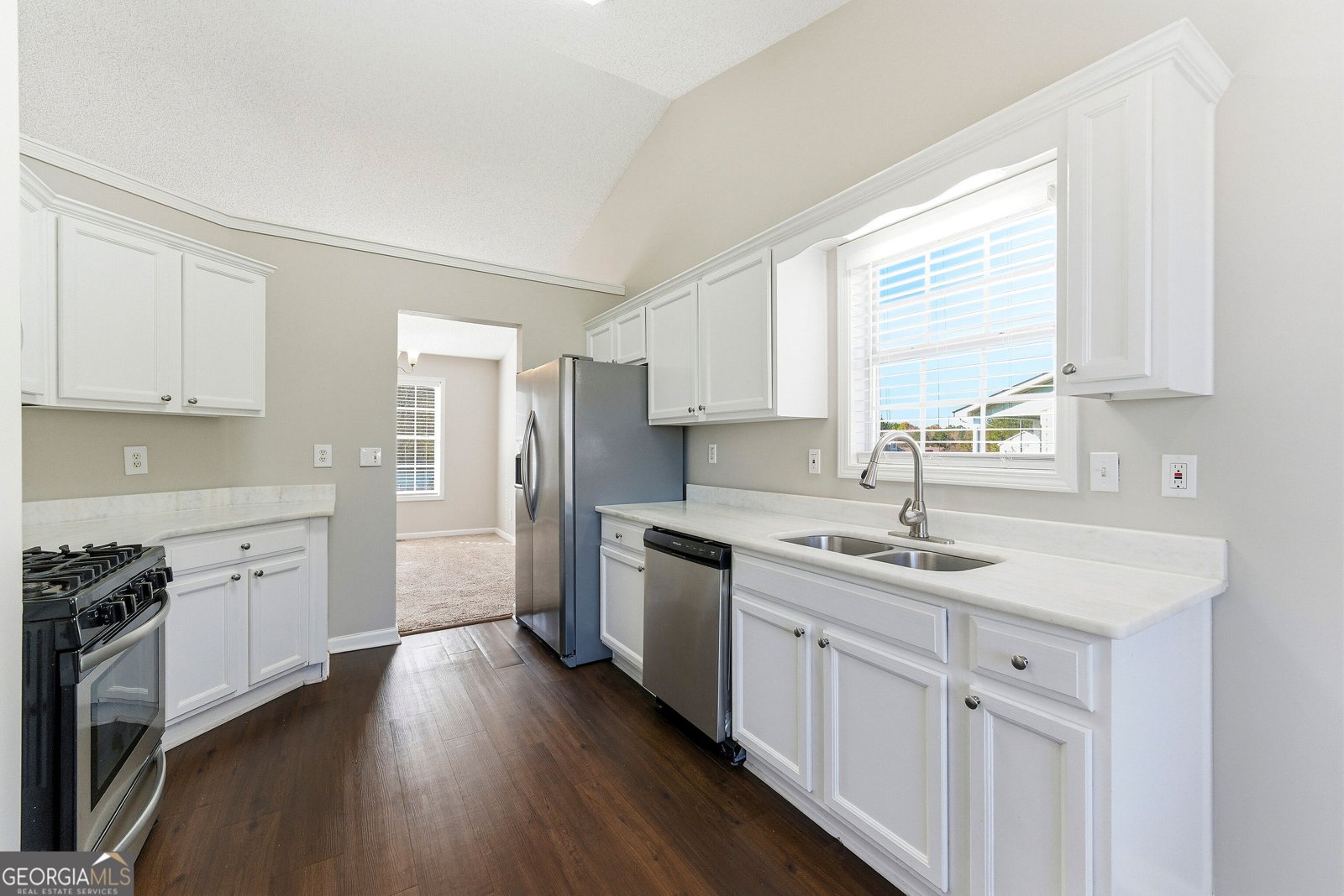 319 Hickory Lake Drive Acworth - Photo 6