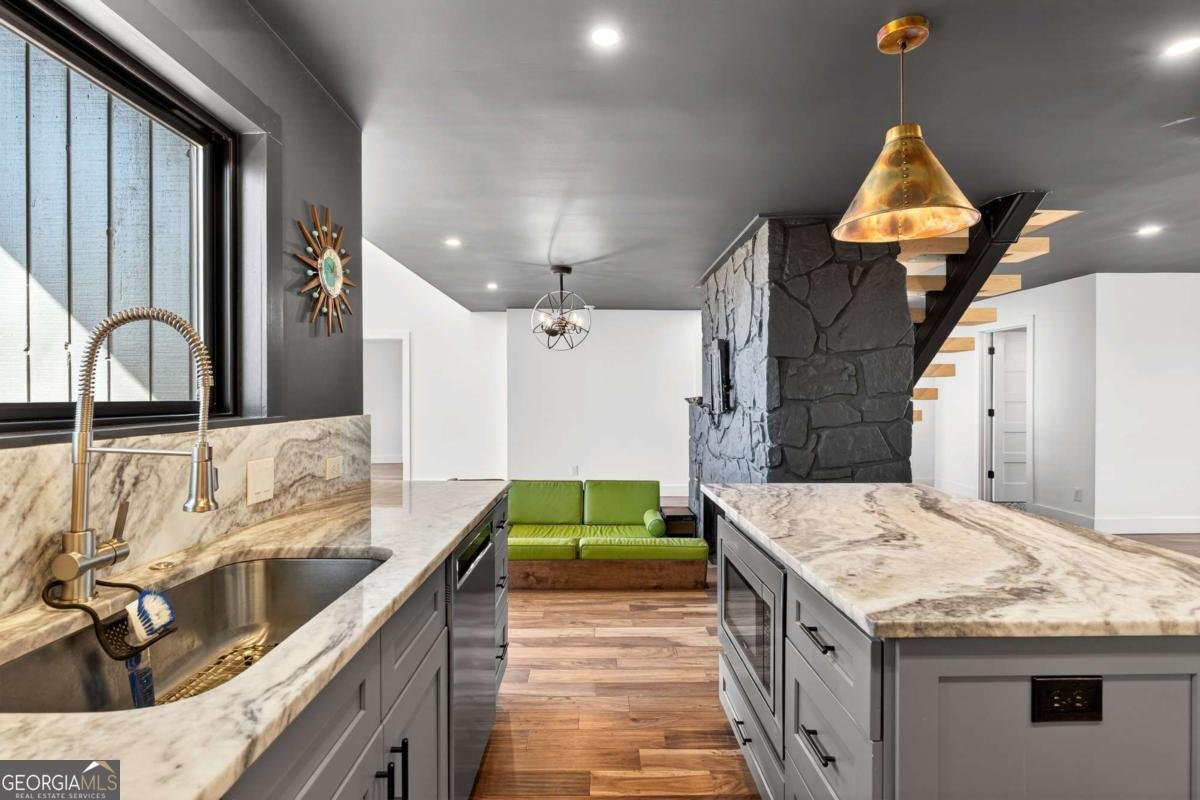 556 Embry Lane Marietta - Photo 14