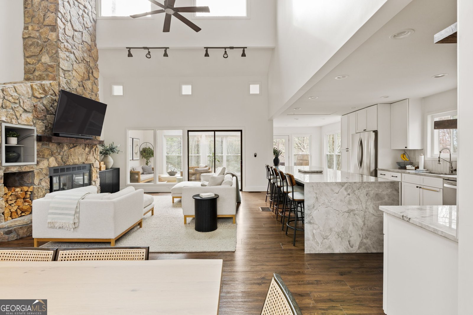 110 Lake Top Court Roswell - Photo 6