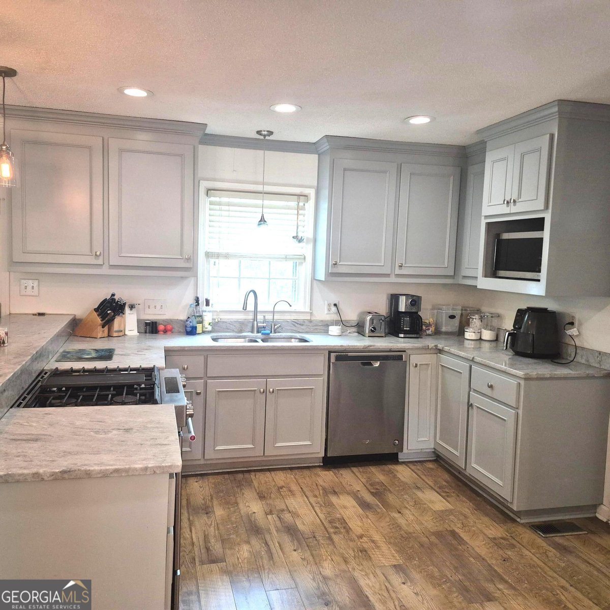 930 Hill Place Macon - Photo 11