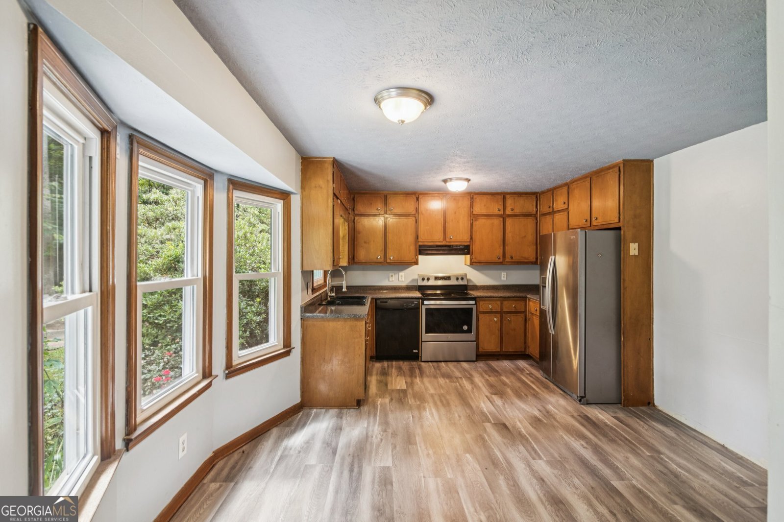 693 Deering Road Conyers - Photo 15